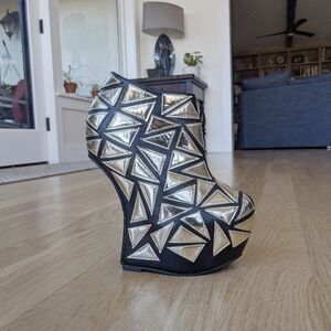 Black and Gold Heelless Platform Boots